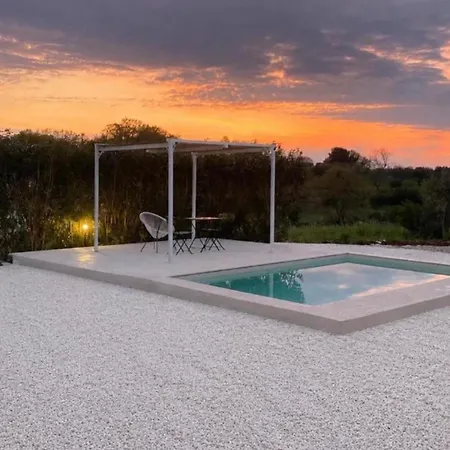 Trullo Ma' Semesterbostad *